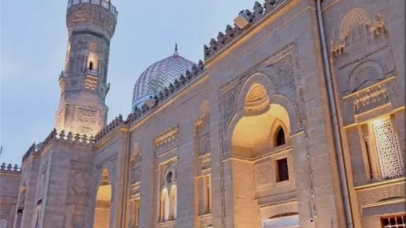 مولد السيدة زينب2025 .. اليوم افتتاح احتفالات الصوفية بمولد أم هاشم