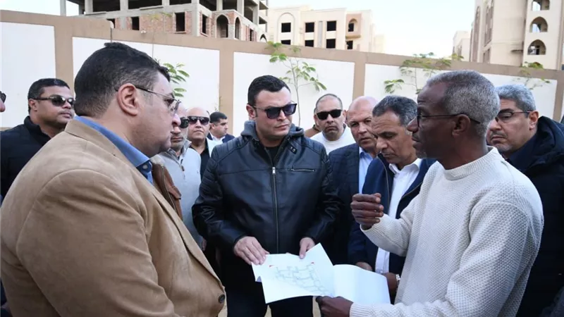 وزير الإسكان يتفقد مشروعات «جنة وديارنا ودار مصر» بالقاهرة الجديدة