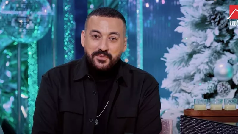 دياب: أكتر شخص بسمع كلامه حتى لو كان غلط هو نفسي… وزوجتي علمتني العفة