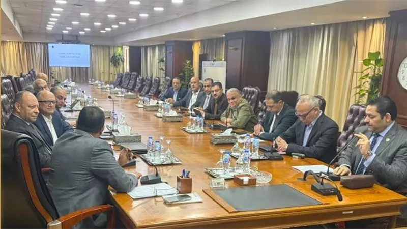 «إيجاس» تعقد اجتماعا لمتابعة خطط توصيل الغاز الطبيعي