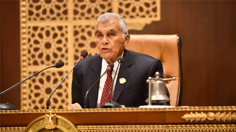 رئيس مجلس الشيوخ يهنئ الرئيس السيسي بمناسبة العام الميلادي الجديد