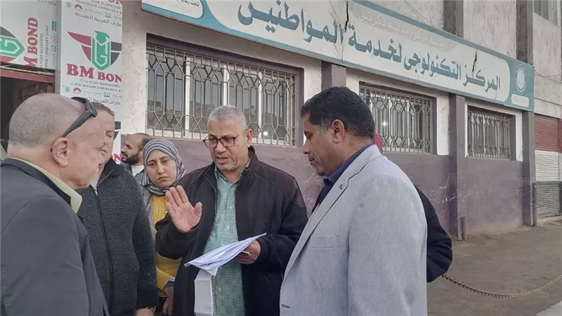 السكرتير العام المساعد لمحافظة الدقهلية يتفقد المركز التكنولوجي بمدينة دكرنس