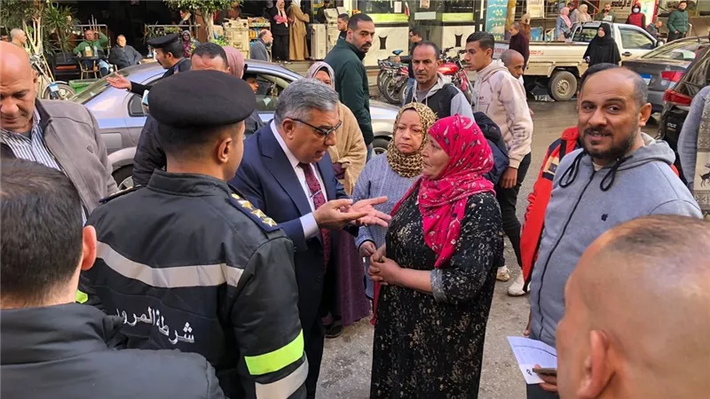 محافظ الدقهلية يتفقد شوارع وميادين حي غرب المنصورة