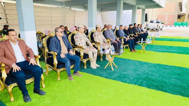 محافظ السويس يشهد بيانا عمليا لنجدة هدف حيوي بكهرباء عتاقة