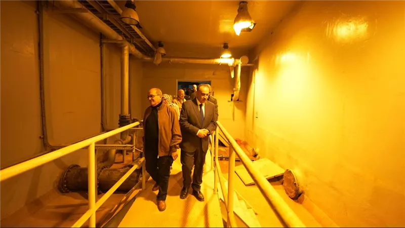 محافظ أسيوط يتفقد محطة معالجة شطب برفقة رئيس الشركة القابضة لمياه الشرب والصرف