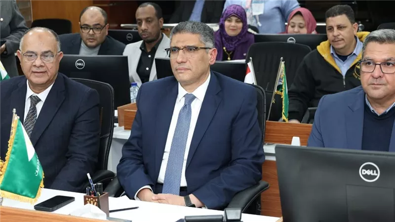 محافظ الجيزة يشدد على إعادة الشوارع لمظهرها الحضاري بعد انتخابات النواب