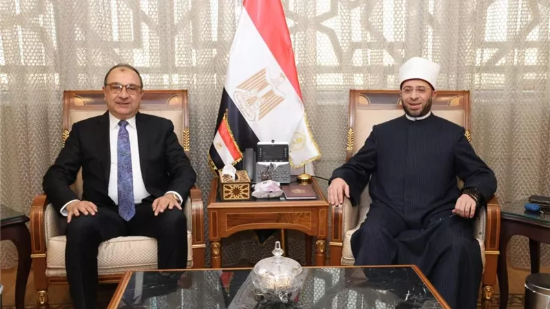 وزيرا الأوقاف وقطاع الأعمال يبحثان تطويرواستثمار الأصول الوقفية لتعظيم العوائد