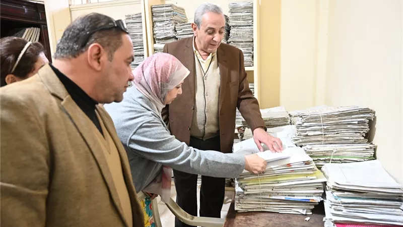محافظ الغربية في جولة مفاجئة بمجلس مركز ومدينة المحلة الكبرى 