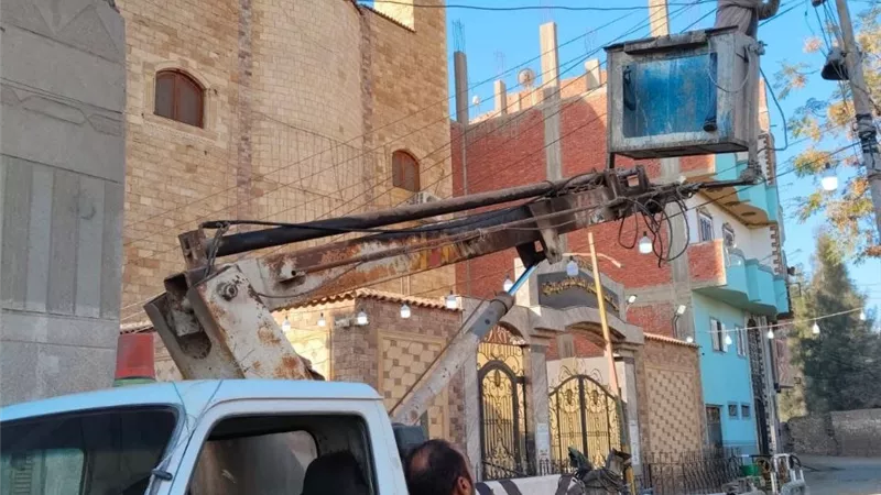 استعدادا لرأس السنة.. نظافة وتجميل بمحيط الكنائس بتوجيهات من محافظ الشرقية
