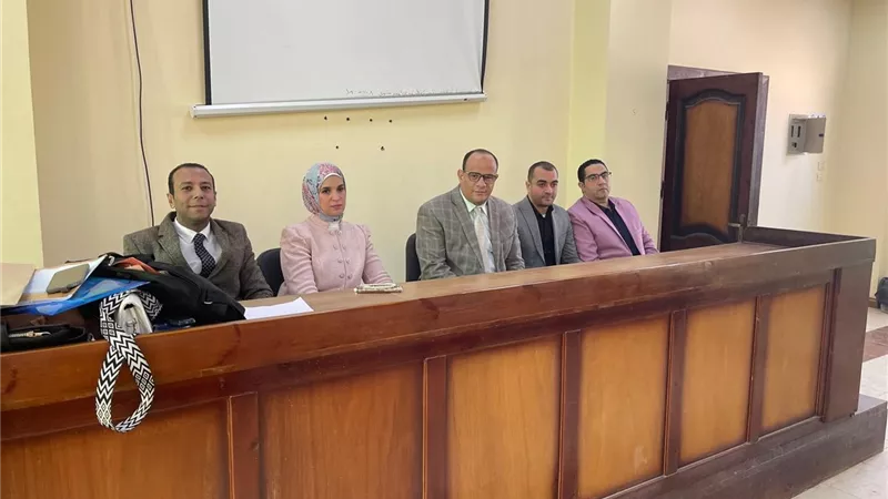 ندوة بجامعة بنى سويف عن دور البحث العلمي في تنمية المشروعات الصغيرة والمتوسطة