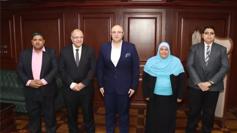 تعزيز التعاون بين بني سويف وبنك الاستثمار القومي لدفع مشروعات التنمية