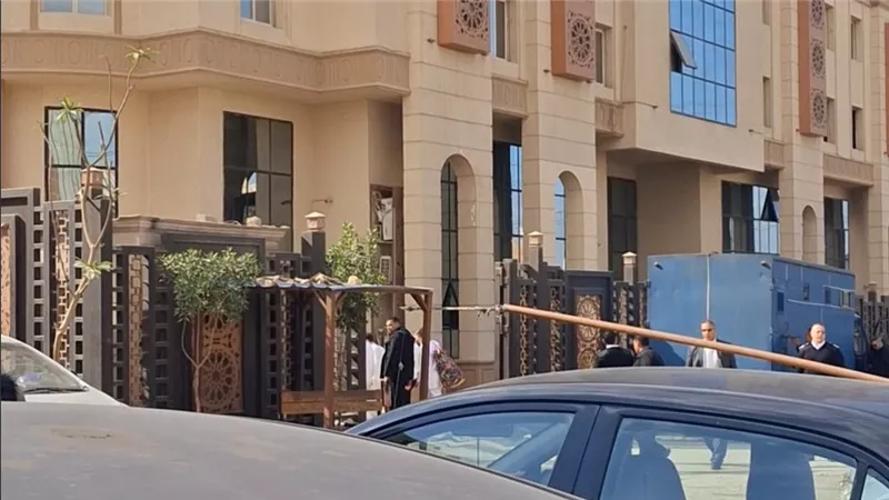 وصول «أوتاكا» لحضور ثالث جلسات محاكمته بتهمة نشر محتوي خادش للحياء 
