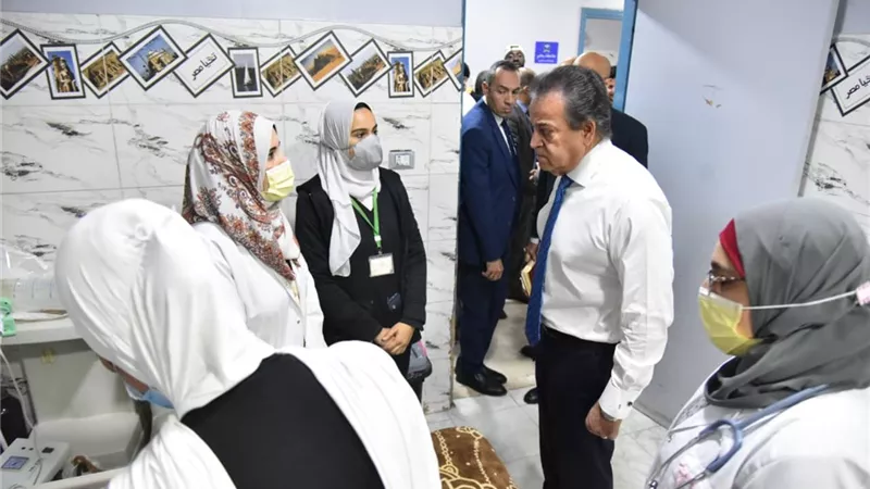 وزير الصحة يتفقد مستشفى 6 أكتوبر المركزي ويوجه باستكمال أعمال التطوير
