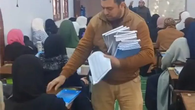 بالمجان..أوقاف شمال سيناء توزع الكتب الدراسية على طلاب مراكز إعداد المحفظين