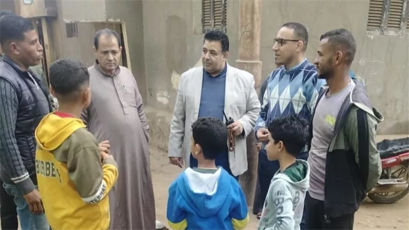 محافظ بنى سويف يناقش تقارير لجنة شؤون القرى عن زيارتها لـ14 مجلسا قرويا