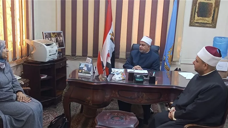 لتطوير الأداء الدعوي.. وكيل أوقاف الغربية يعقد مقابلات للواعظات بالمديرية