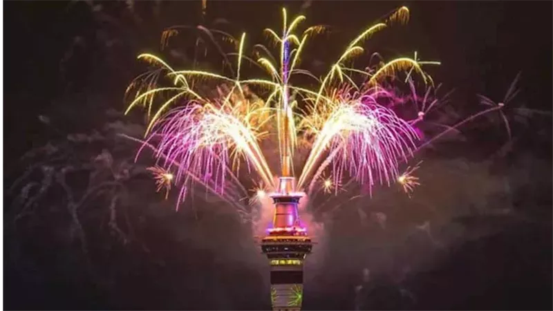 أبرزها كيريباتي ونيوزيلندا.. دول بدأت العام الجديد 2026 قبل مصر| صور وفيديوهات