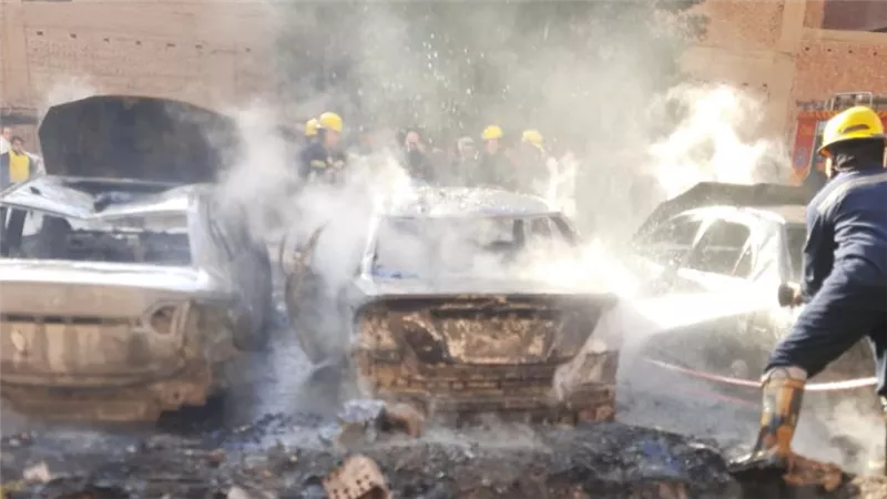 إحتراق 6 سيارات فى حريق داخل جراج بمنطقة بولاق الدكرور 