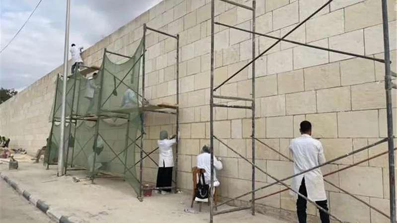 انطلاق أعمال صيانة سور مجرى العيون بالتنسيق مع وزارة الآثار والتنسيق الحضاري