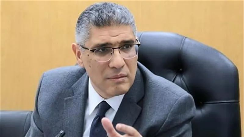 محافظ الجيزة: التصدي الحاسم للإشغالات والتعديات على الطرق العامة والأرصفة