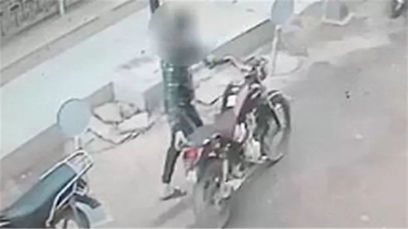 أمن المنيا يكشف ملابسات فيديو سرقة دراجة نارية بأبو قرقاص ويعيدها لصاحبها