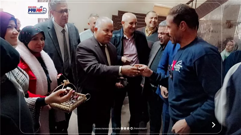 وحدة التواصل ودعم المعلمين بالفيوم تصنع بهجة العام الجديد 2026
