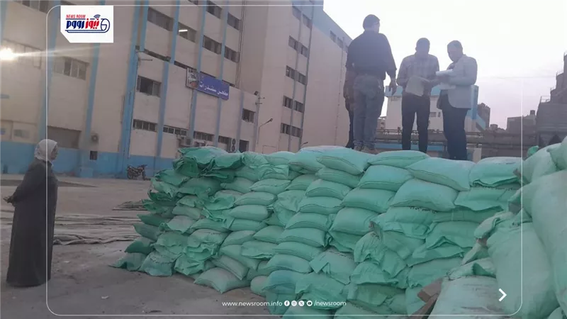حملة تفتيشية لوكيل مديرية تموين الفيوم للمطاحن لمراجعة الأرصدة الفعلية للأقماح