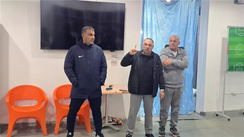 رئيس إنبي يحفز اللاعبين قبل استئناف مباريات الموسم الجديد
