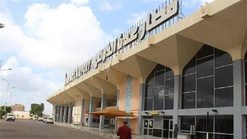«المجلس الانتقالي الجنوبي» يصدر توجيهات بإغلاق حركة الطيران في مطار عدن