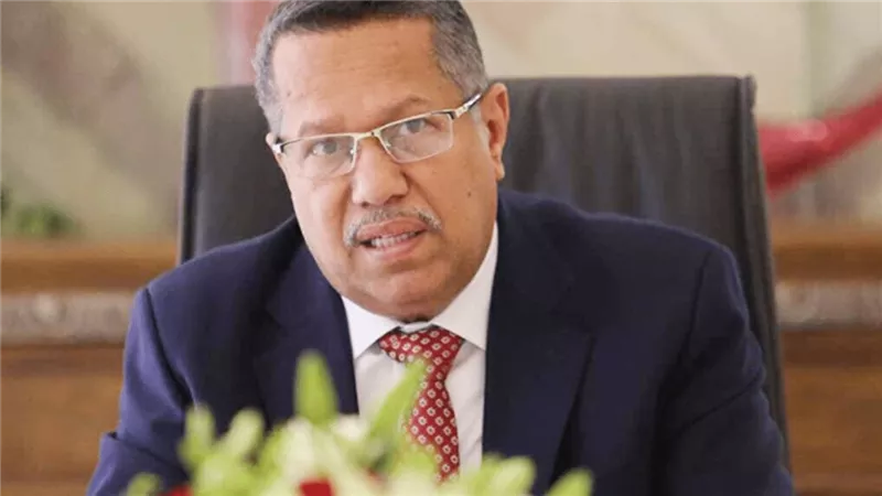 بن دغر يوجه رسالة نارية للقوات الغازية باليمن: «الحرب تدمّر الأخلاق والوحدة»