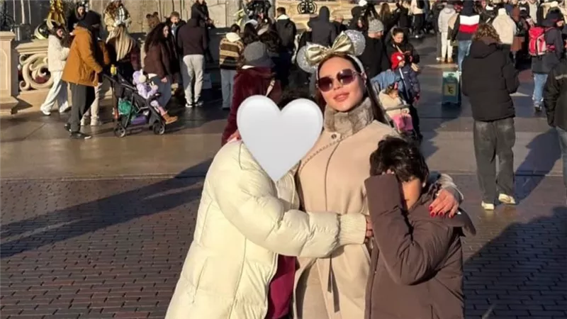 برفقة أولادها.. أسما إبراهيم تخطف الأنظار في باريس 