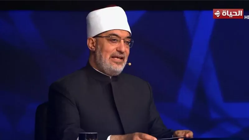 نظير عياد: قراءة أحمد محمد ومهنا ربيع تتميز بالذكاء والكياسة