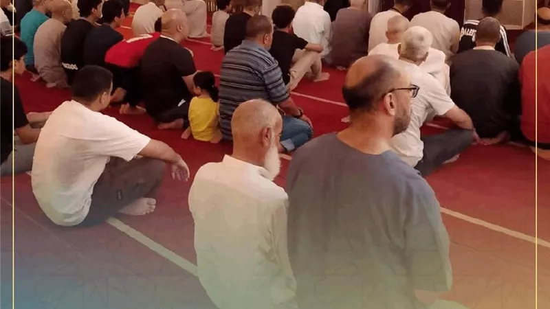 تحفهم الملائكة.. وسط اقبال كبير تنظيم  مقرأة الجمهور بمساجد محافظة السويس