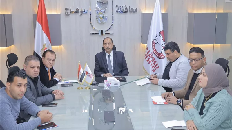 لليوم الثاني.. غرفة العمليات الرئيسية بسوهاج تعلن انتظام سير انتخابات الإعادة 