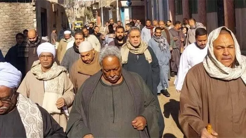 إقبال كثيف على اللجنة الانتخابية بمنشأة برديس بسوهاج في اليوم الأول للإعادة 