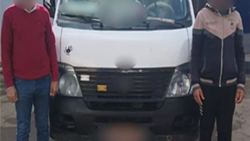 ضبط سائق وعامل لتوجيههما الناخبين للتصويت لصالح مرشح بحوش عيسى في البحيرة