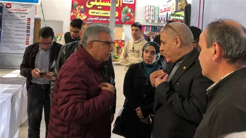محافظ الدقهلية يتفقد التشغيل التجريبى للمعرض الدائم للسلع الغذائية بحي غرب