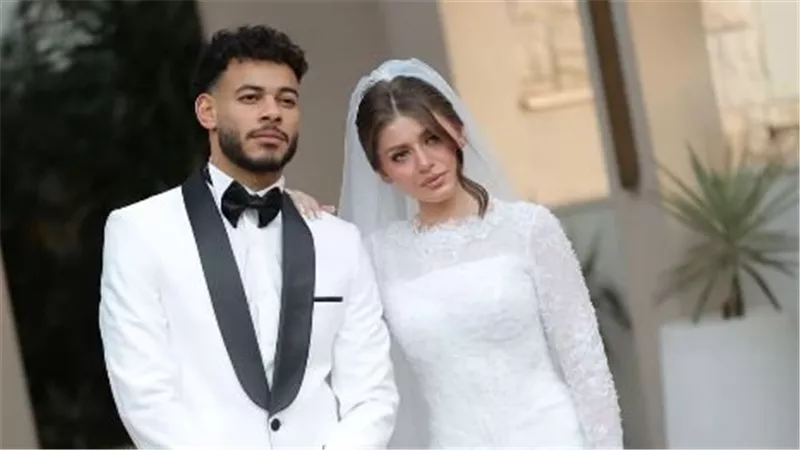 ٌقفشة وشيكابالا .. دونجا يحتفل بزفافه بين لاعبي الأهلي والزمالك .. فيديو وصور