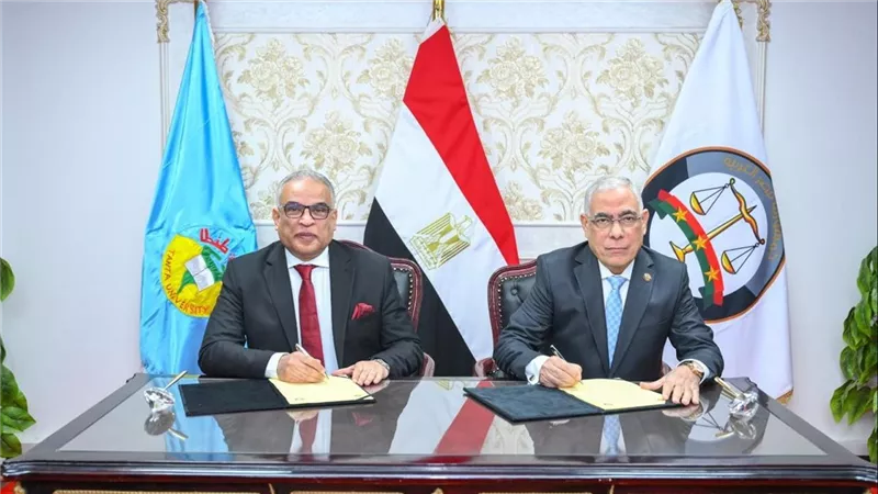 النائب العام يجري زيارة إلى نيابة استئناف طنطا بحضور محافظ الغربية