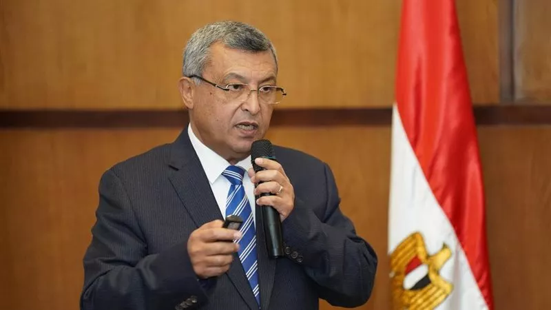 أسامة كمال: حرب الطاقة تستهدف خنق النمو الصيني.. واشنطن تمنع موسكو من دعم بكين