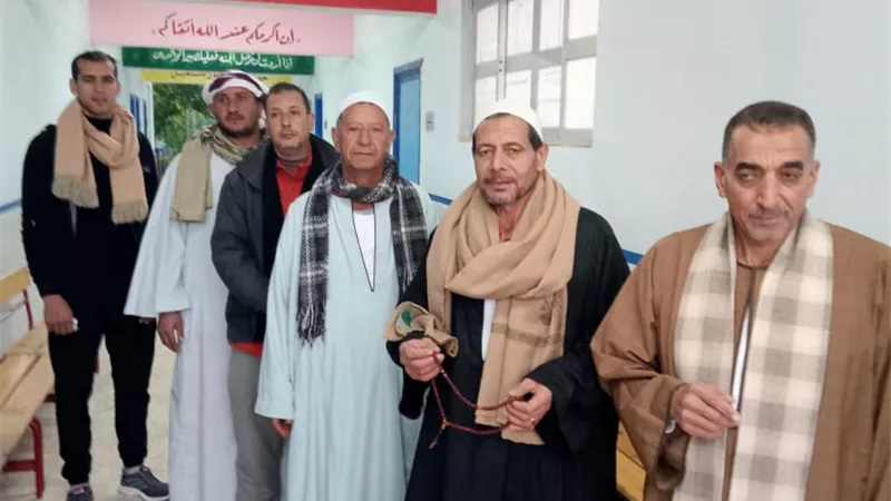 استمرار توافد الناخبين وكبار السن منذ الصبا الباكر  بالبحيرة