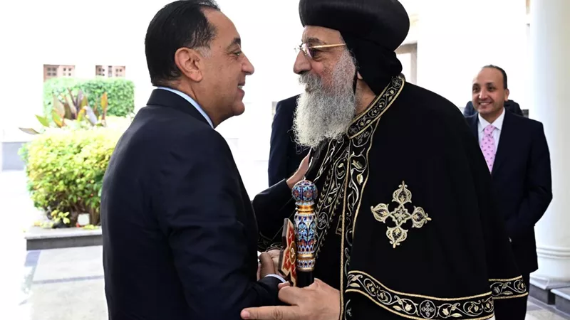 رئيس الوزراء يهنئ قداسة البابا تواضروس الثاني بمناسبة عيد الميلاد المجيد
