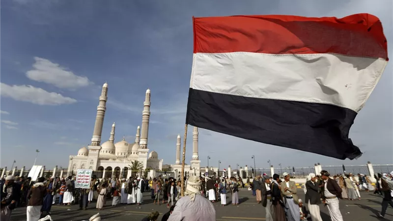 التصعيد يشتعل في اليمن.. الحوثيون ينهون الهدنة بعد أزمة الطائرة الإيرانية