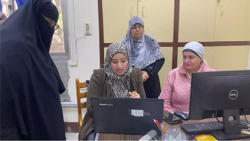 لأول مرة.. تعليم السويس يطلق مبادرة البث المباشر للإعدادية 