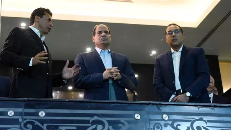 الرئيس السيسي يستقبل مجسم كأس العالم في حضور أشرف صبحي وأبوريدة 