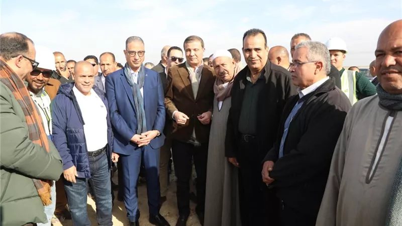 وزير الزراعة ومحافظ الفيوم يتفقدان أعمال الصرف والري بزمام الـ 16 ألف فدان