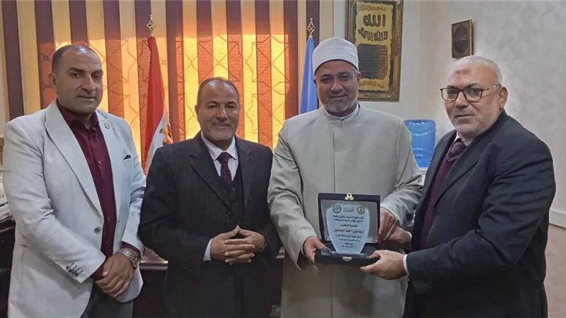 وكيل أوقاف بالغربية يستقبل عميد كلية الشريعة والقانون بطنطا