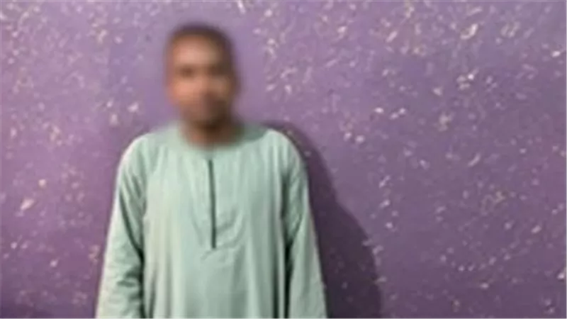  لتوزيعها على الناخبين.. ضبط شخص وبحوزته أموال قرب لجنة انتخابية بأسوان