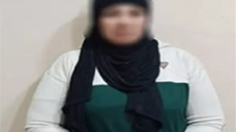 الأمن يضبط سيدة حاولت توجيه الناخبين بمنشأة القناطر