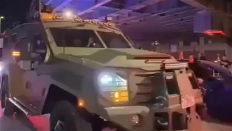 وسط تفاعل جماهيري.. موكب ضخم من سيارات الشرطة ينقل مادورو في نيويورك|فيديو